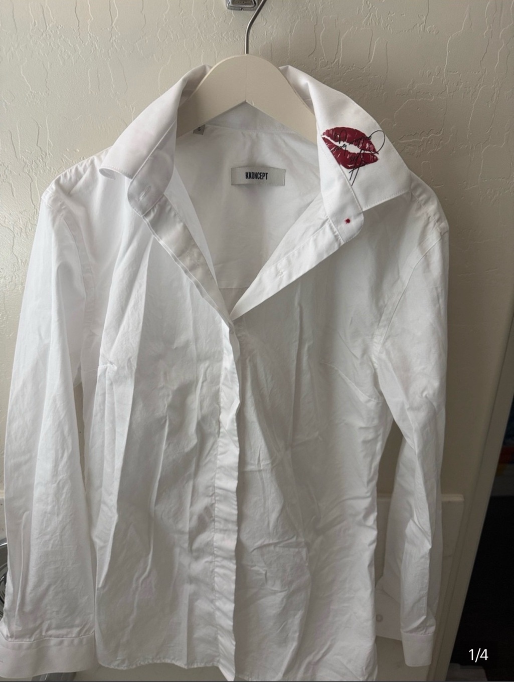 Kkoncept Shirt With Red Lip Collar Embroidery — image 6 of 6